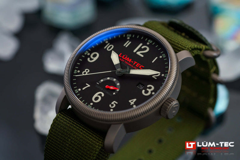 LUM-TEC Super Combat B2 Power Reserve Watch | 44mm