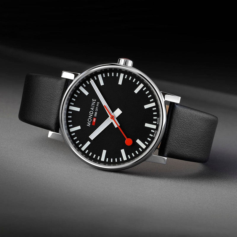 Mondaine evo2 Watch | Quartz movement