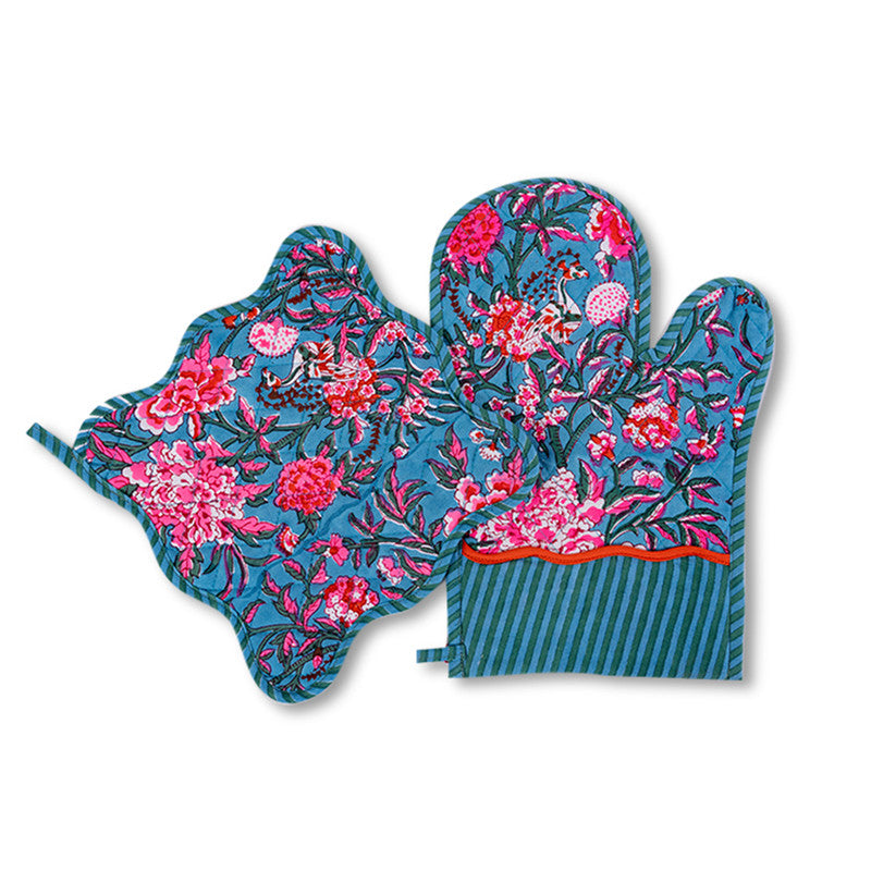 Furbish Oven Mitt