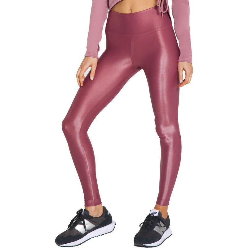Where To Buy Those Super-Flattering Shiny Leggings All The Fitness  Influencers Wear - SHEfinds