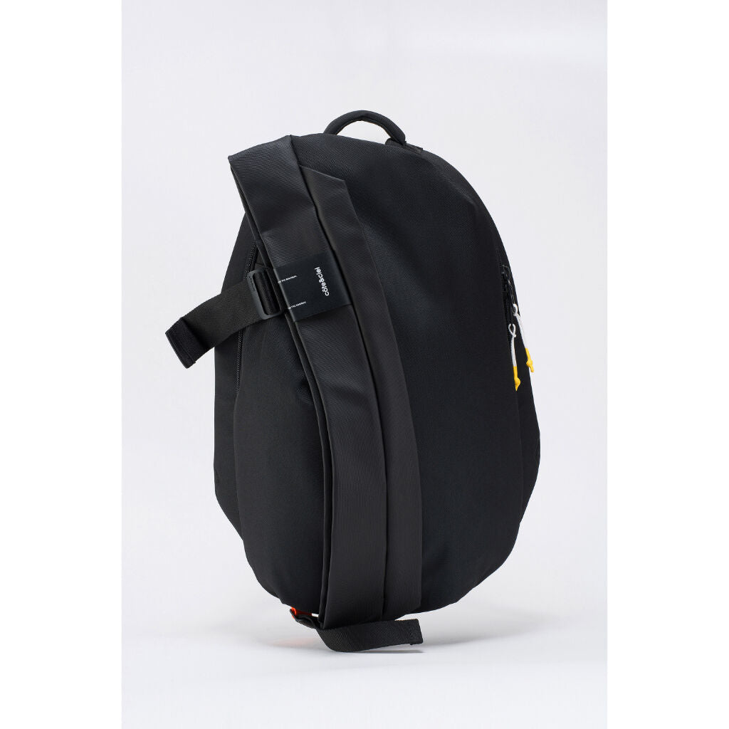 Cote&Ciel Isar Medium Pop Accent Black Backpack | Black