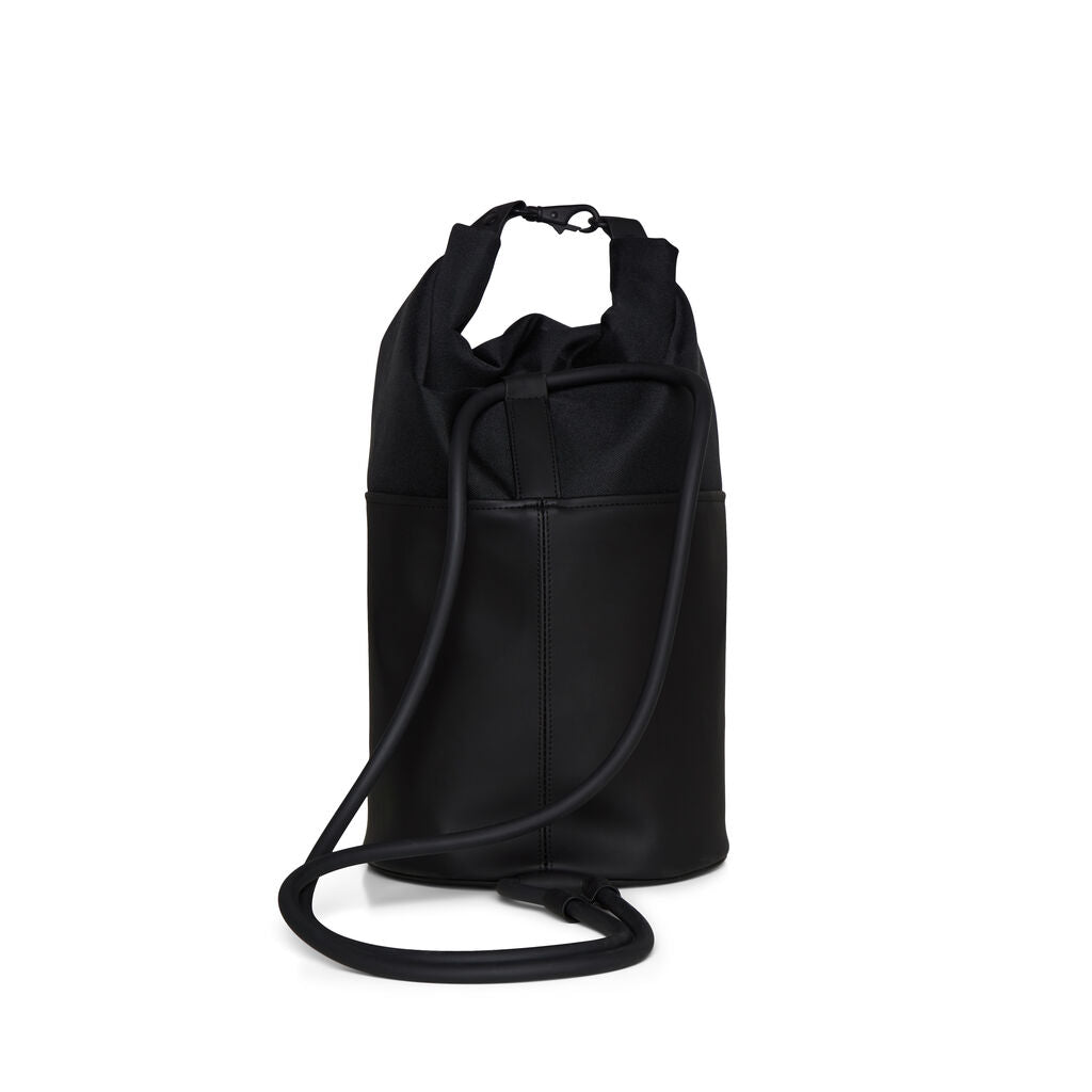Rains Bucket Sling Bag Mini Everday backpack Lichtbruin