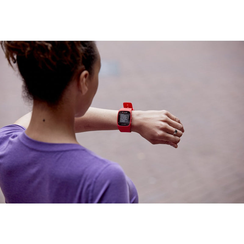 Polar 90061175 M400 GPS Smart Sports Watch, Red : : Sporting Goods