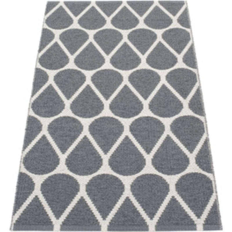 Pappelina Otis Woven Plastic Washable Rug With Double Folded Hemmed Edge